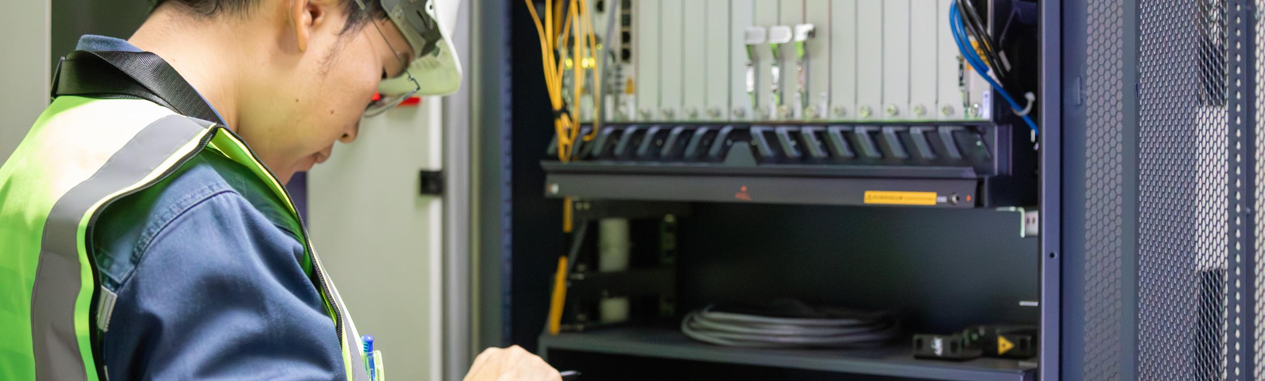  Communications Technician