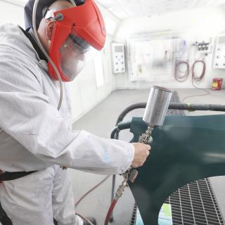 Painting car