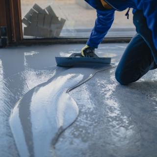 Floorcovering worker